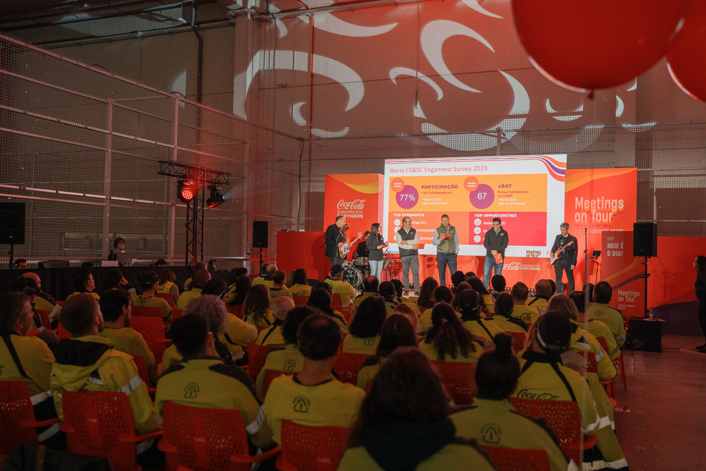 Audience and stage during the Coca-Cola opening event in Azeitão