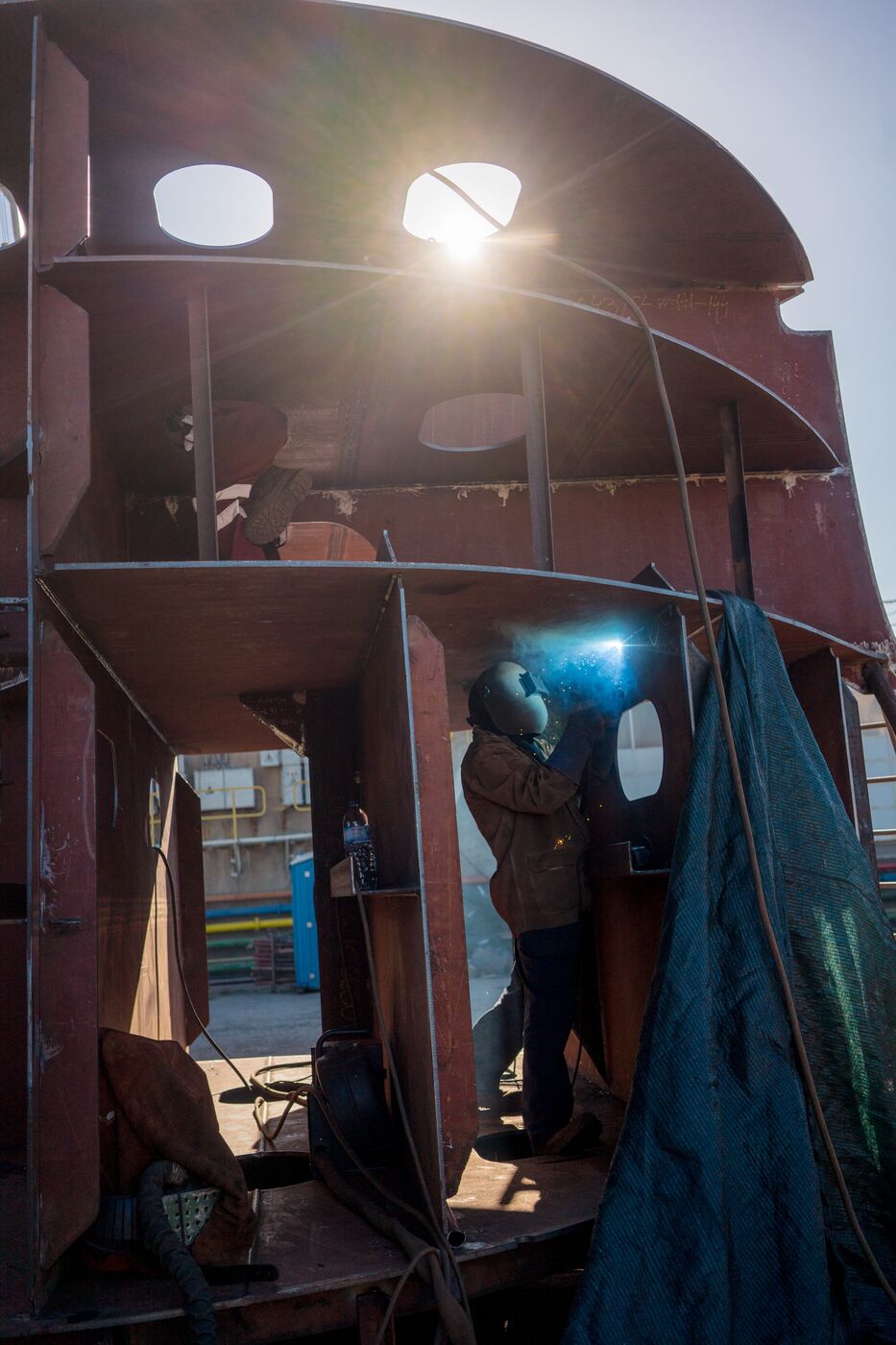 Building the structure of a new bulbous bow in the Lisnave workshop, welding and fabrication, Setúbal