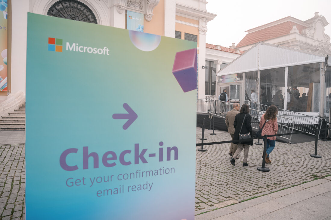 Exhibition area and stands at the Microsoft AI Tour in Lisbon