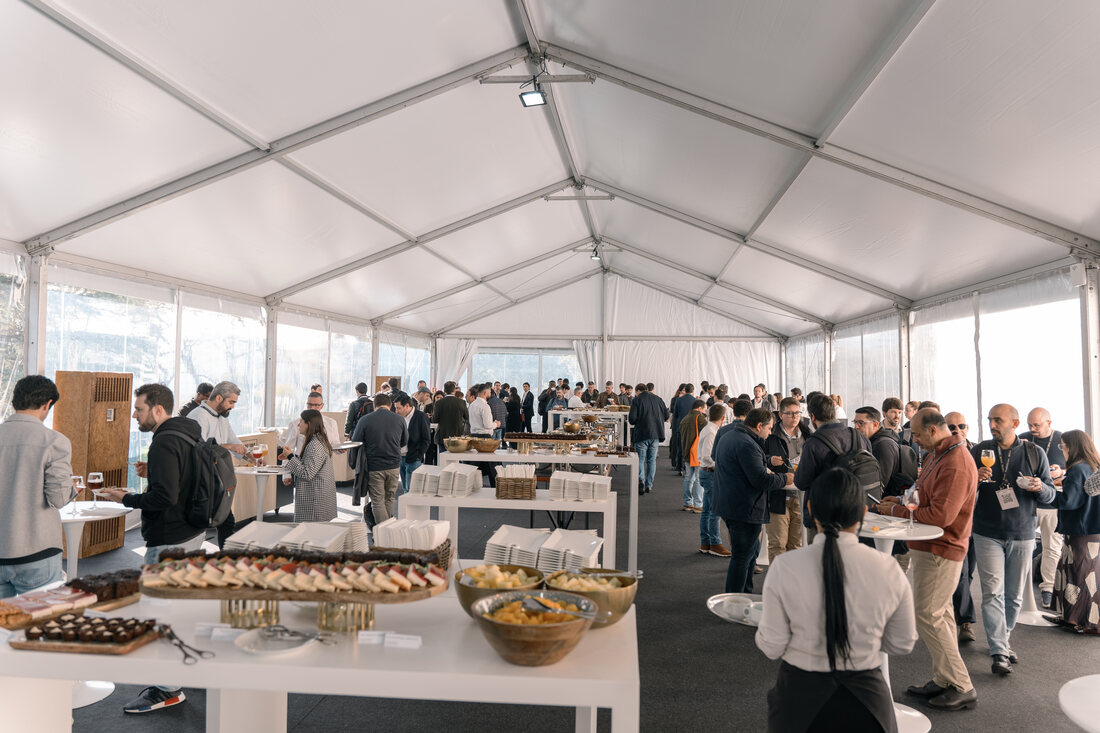 Venue and set design of the Microsoft AI Tour at Pavilhão Carlos Lopes, Lisbon