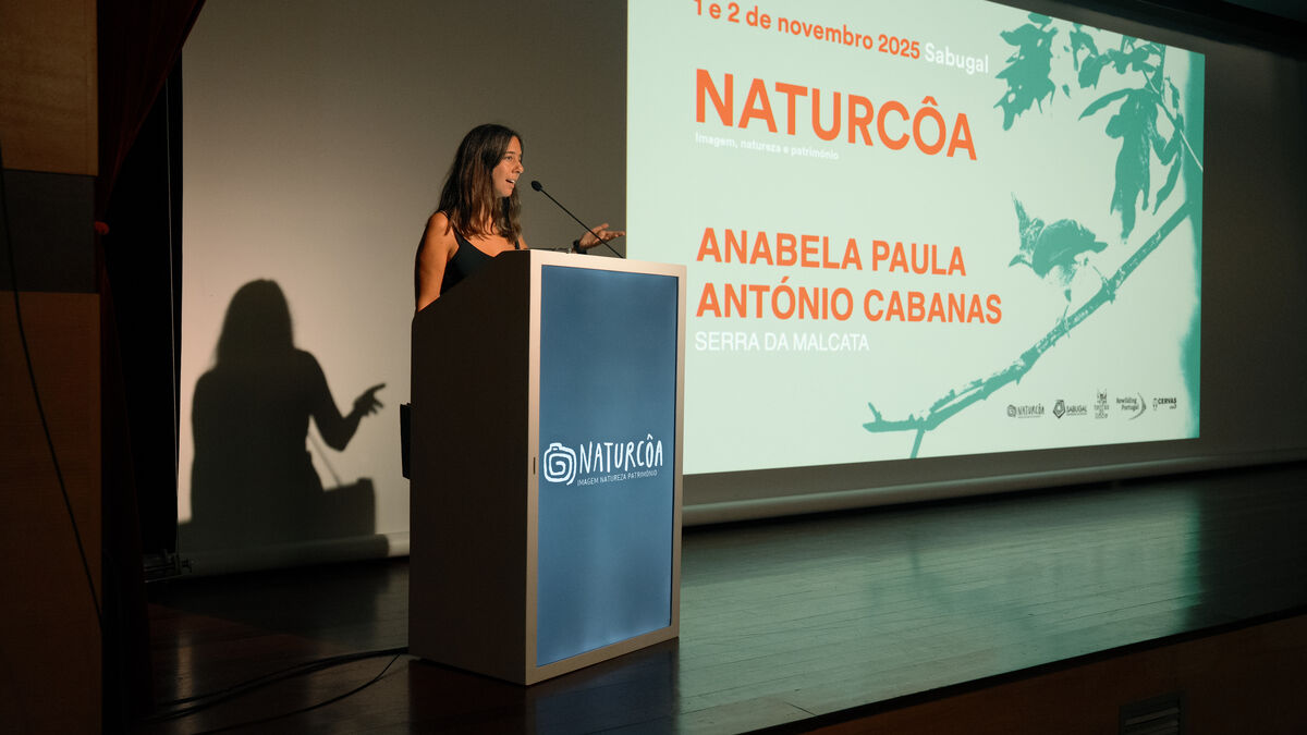 Stage talk at Naturcôa with a nature photography projection, Sabugal