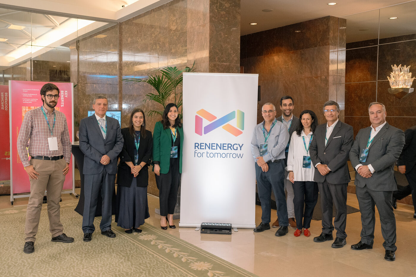 Group photo of the REN team at the Capital Markets Day, Ritz Lisboa